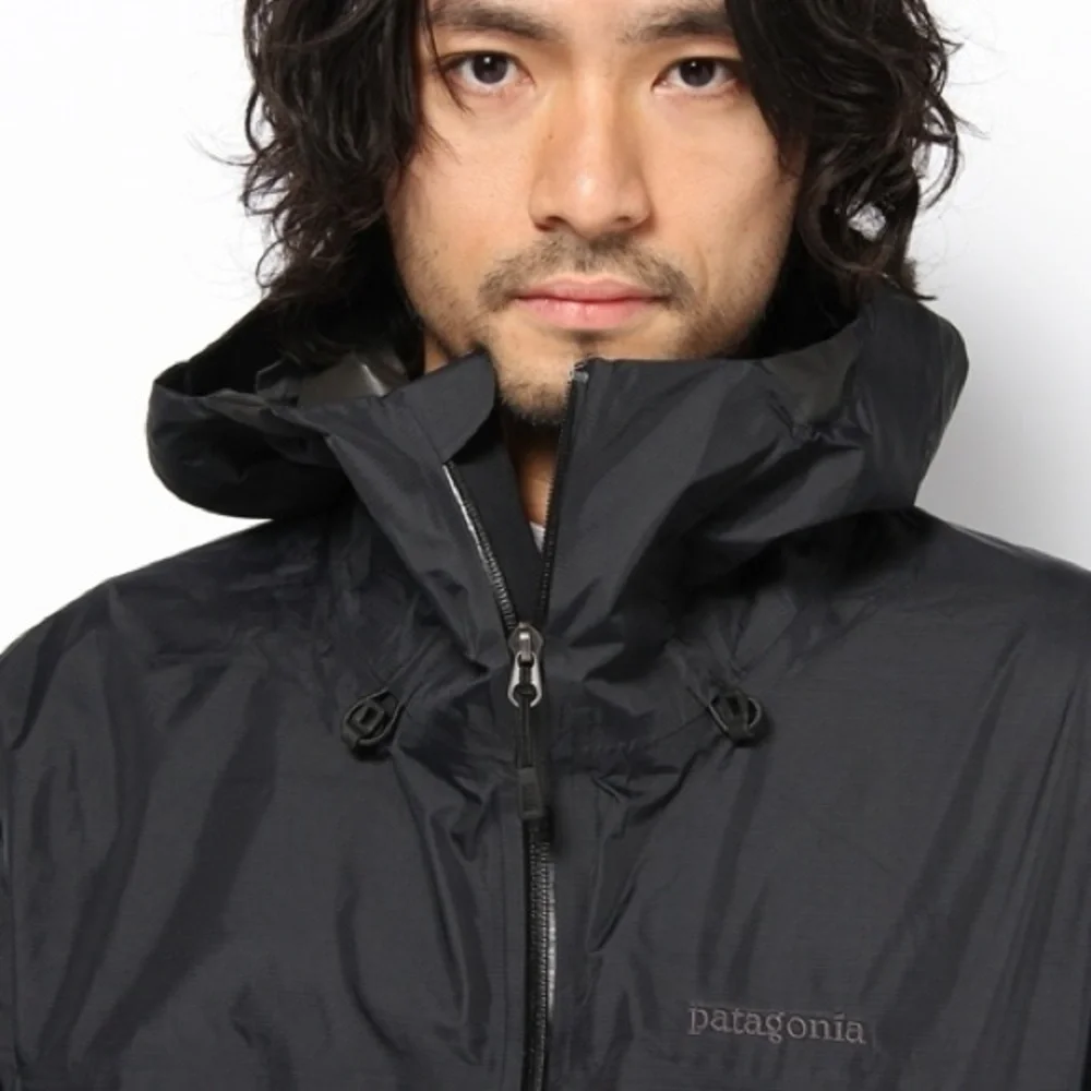 Patagonia M’s Super Cell Jacket – GORE-TEX Paclite® – Size M – Black - Picture 2 of 16